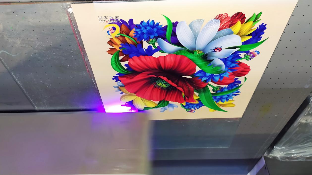 uv打印机,uv平板打印机,万能打印机,uv彩印机,uv打印机厂家,龙润